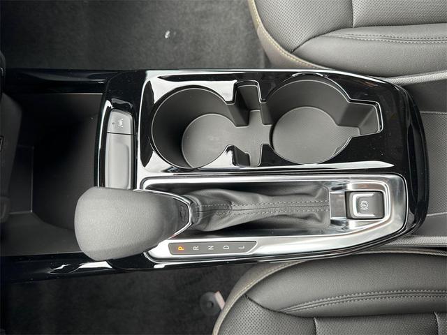 Photo of 2025 Mosaic Black Metallic Chevrolet Trax
