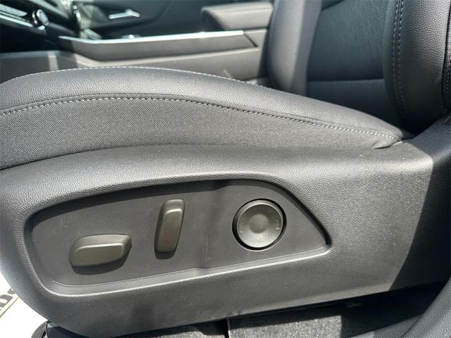 Photo of 2026 Mosaic Black Metallic Chevrolet Equinox