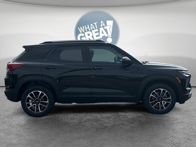Photo of 2026 Mosaic Black Metallic Chevrolet Trailblazer