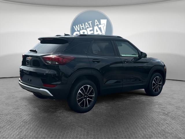 Photo of 2026 Mosaic Black Metallic Chevrolet Trailblazer