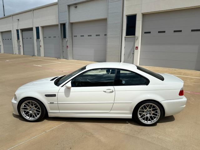 Photo of 2005 Alpine White BMW M3