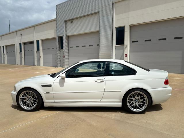 Photo of 2005 Alpine White BMW M3