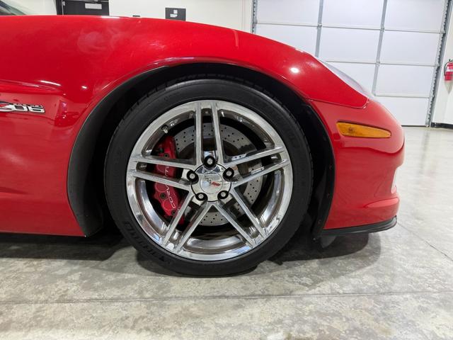 Photo of 2009 Victory Red Chevrolet Corvette