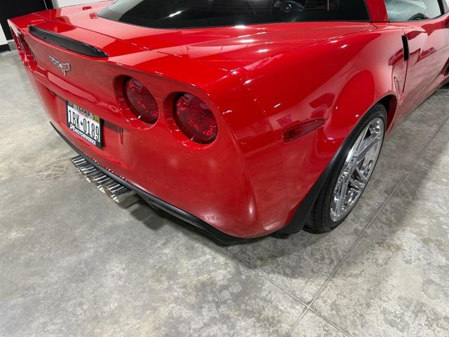 Photo of 2009 Victory Red Chevrolet Corvette