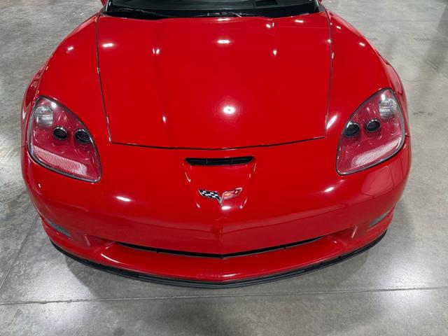 Photo of 2009 Victory Red Chevrolet Corvette