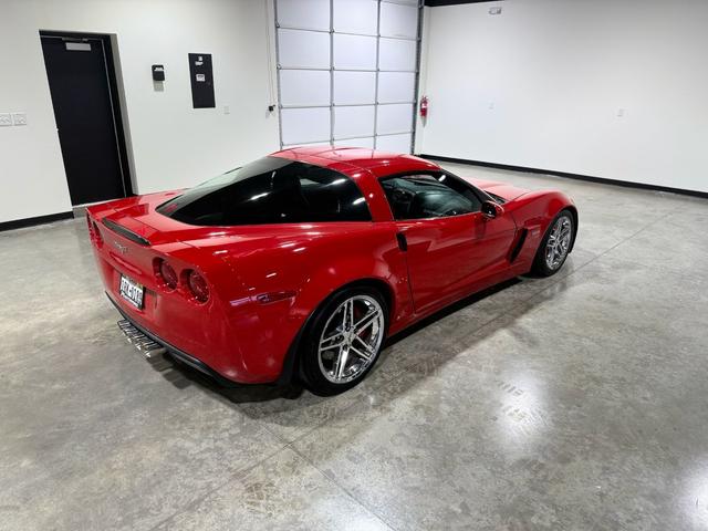 Photo of 2009 Victory Red Chevrolet Corvette