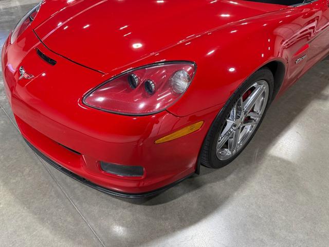 Photo of 2009 Victory Red Chevrolet Corvette