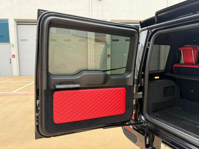 Photo of 2024 Obsidian Black Mercedes-Benz AMG G 63