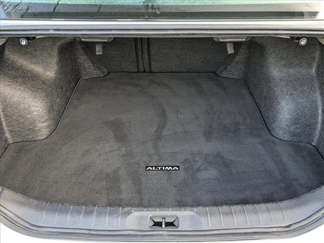 Photo of 2024 Brilliant Silver Metallic Nissan Altima