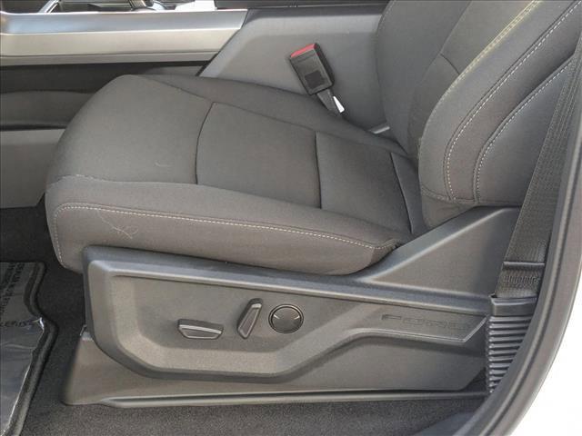Photo of 2025 Oxford White Ford F-150