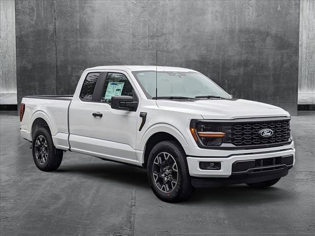 Photo of 2025 Oxford White Ford F-150