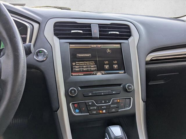 Photo of 2016 White Platinum Metallic Tri-Coat Ford Fusion