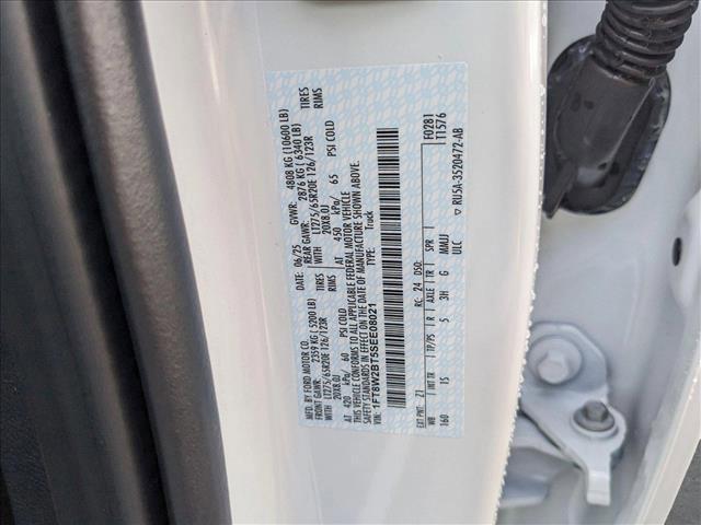 Photo of 2025 Oxford White Ford F-250
