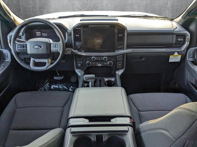 Photo of 2025 Oxford White Ford F-150