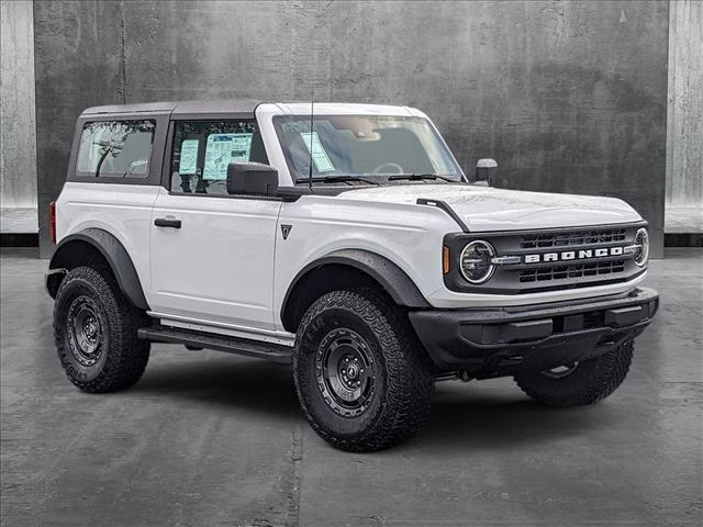 Photo of 2025 Oxford White Ford Bronco