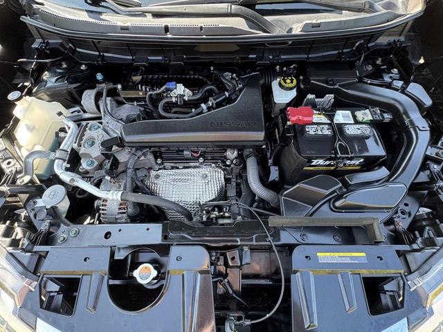 Photo of 2019 Magnetic Black Pearl Nissan Rogue