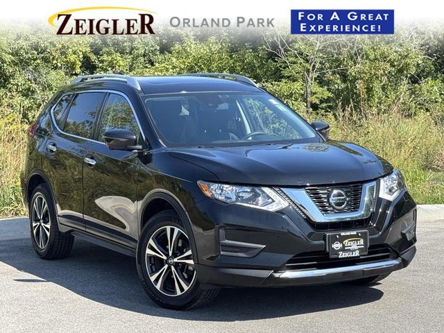 Photo of 2019 Magnetic Black Pearl Nissan Rogue