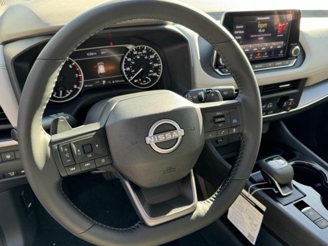Photo of 2025 Everest White Pearl Nissan Rogue