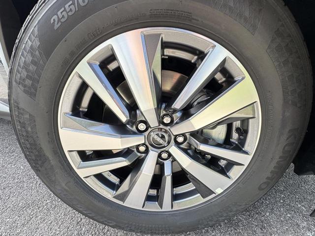 Photo of 2025 Deep Ocean Blue Pearl Nissan Pathfinder