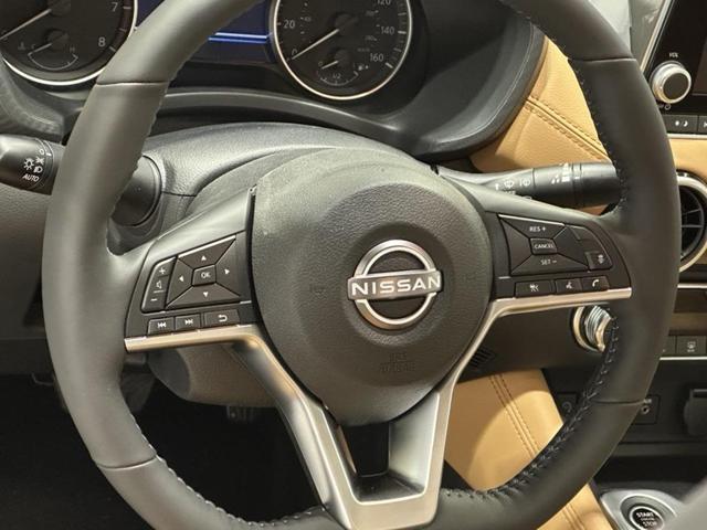 Photo of 2025 Aspen White Tricoat Nissan Sentra