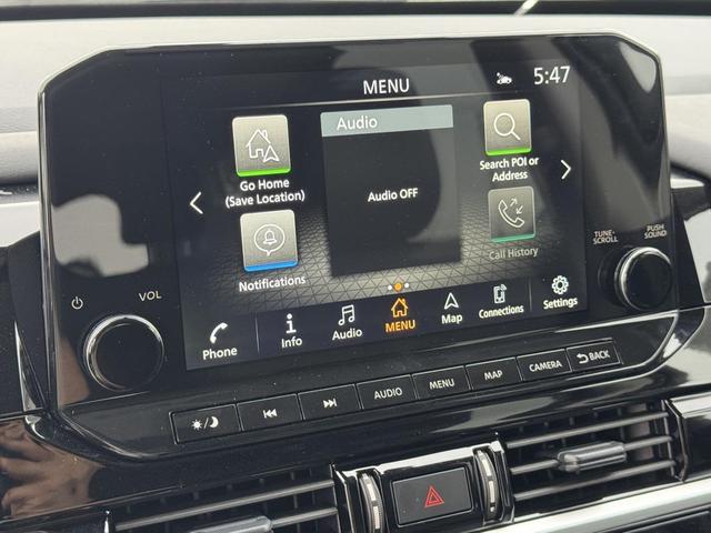 Photo of 2025 Everest White Pearl Tricoat Nissan Pathfinder