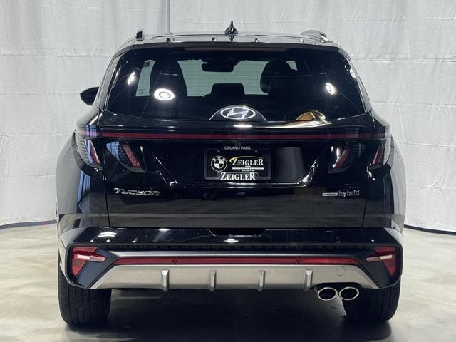 Photo of 2024 Black Pearl Hyundai TUCSON Hybrid