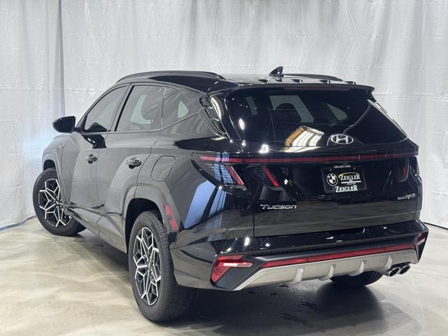 Photo of 2024 Black Pearl Hyundai TUCSON Hybrid