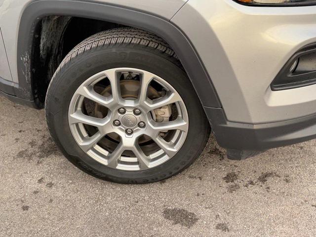 Photo of 2022 Billet Silver Metallic Clearcoat Jeep Compass