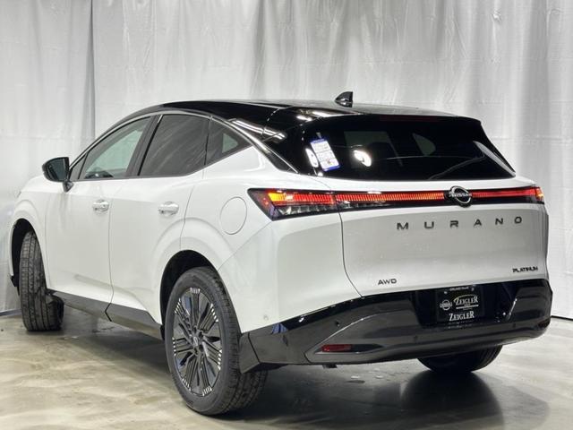 Photo of 2025 Everest White Pearl Tricoat/Super Black Nissan Murano
