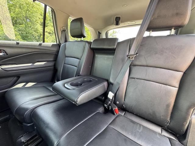 Photo of 2022 Platinum White Pearl Honda Pilot