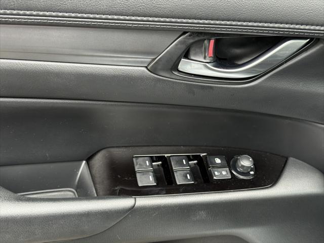 Photo of 2023 Sonic Silver Metallic Mazda CX-5