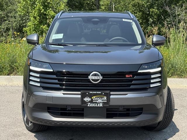 Photo of 2025 Gun Metallic Nissan Kicks