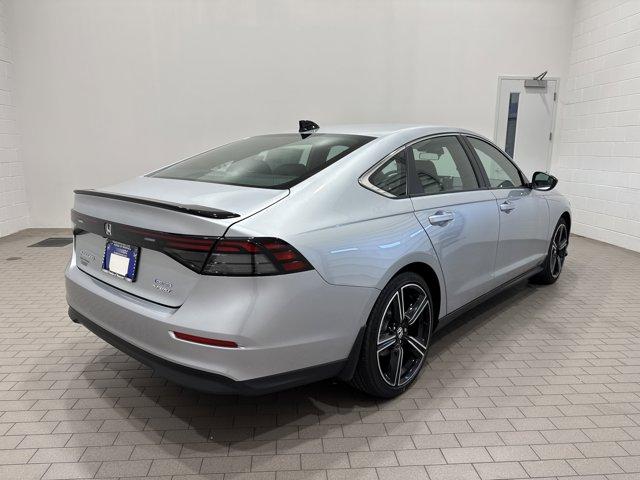 Photo of 2025 Solar Silver Metallic Honda Accord Hybrid