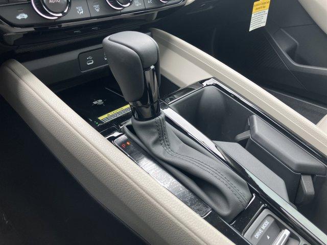 Photo of 2025 Platinum White Pearl Honda Accord Hybrid