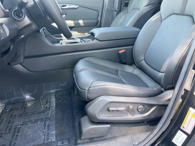 Photo of 2025 Crystal Black Pearl Honda Pilot