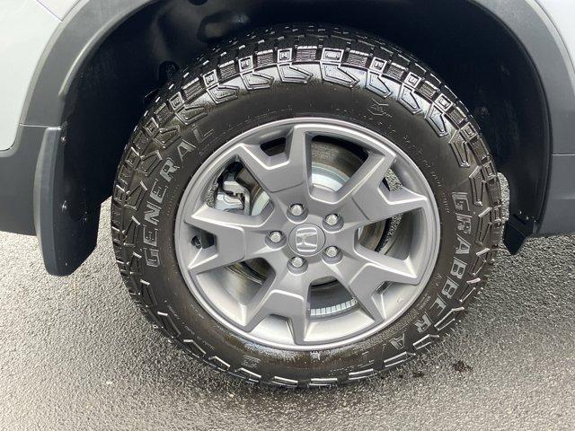 Photo of 2024 Lunar Silver Metallic Honda Passport