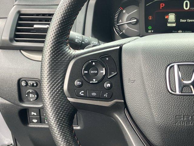 Photo of 2024 Lunar Silver Metallic Honda Passport