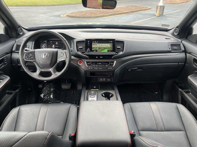 Photo of 2024 Lunar Silver Metallic Honda Passport