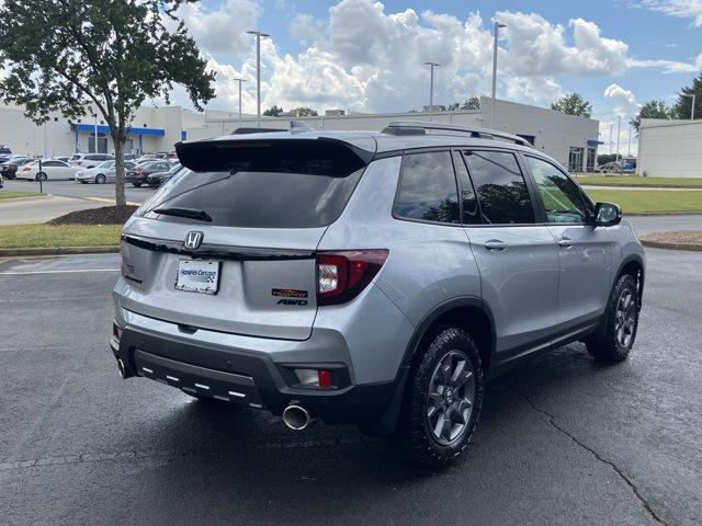Photo of 2024 Lunar Silver Metallic Honda Passport