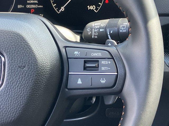 Photo of 2025 Platinum White Pearl Honda CR-V Hybrid