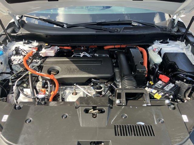 Photo of 2025 Platinum White Pearl Honda CR-V Hybrid