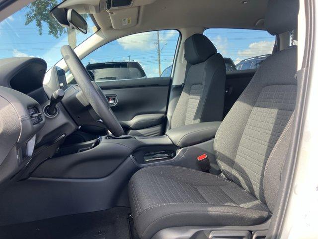 Photo of 2026 Platinum White Pearl Honda HR-V