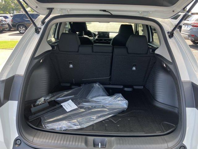 Photo of 2026 Platinum White Pearl Honda HR-V