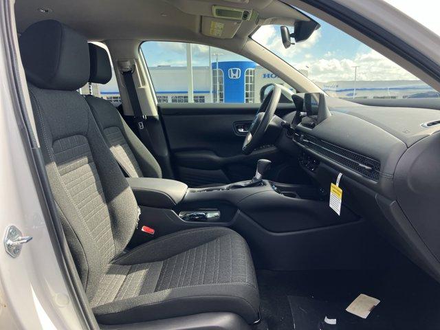 Photo of 2026 Platinum White Pearl Honda HR-V