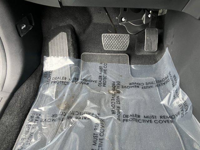 Photo of 2025 Platinum White Pearl Honda CR-V Hybrid