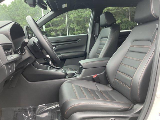 Photo of 2025 Platinum White Pearl Honda CR-V Hybrid