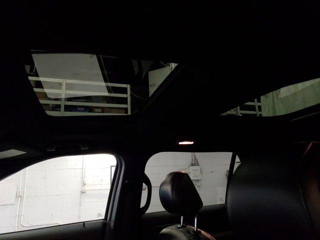 Photo of 2016 White Platinum Clearcoat Metallic Ford Explorer