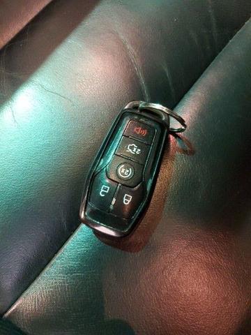 Photo of 2016 White Platinum Clearcoat Metallic Ford Explorer