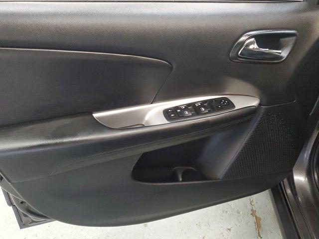Photo of 2018 Granite Crystal Clearcoat Metallic Dodge Journey