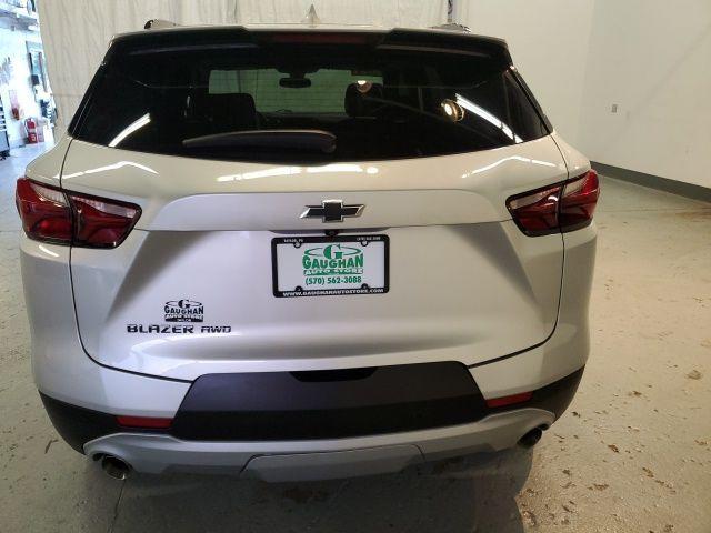 Photo of 2021 Silver Ice Metallic Chevrolet Blazer